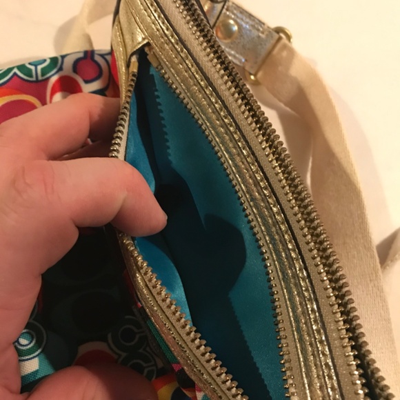 Coach Poppy Pop C Swingpack Brass/Multicolor/Gold - Picture 11 of 13